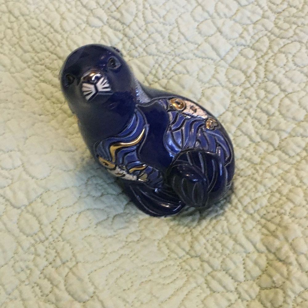 Rinconada De Rosa baby seal figurine new in box